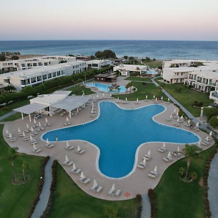 Asterias Beach Resort أفانتو المظهر الخارجي الصورة