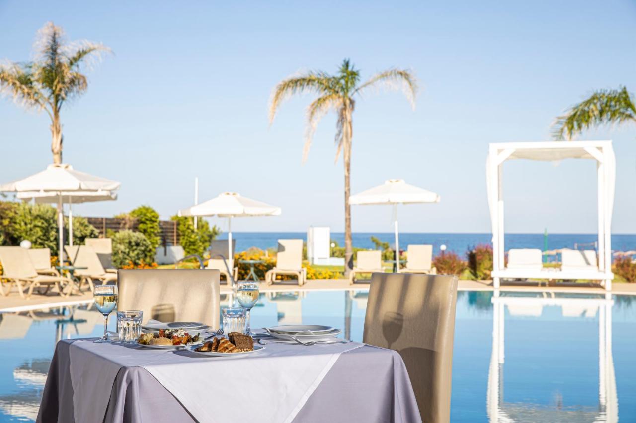 Asterias Beach Resort أفانتو المظهر الخارجي الصورة