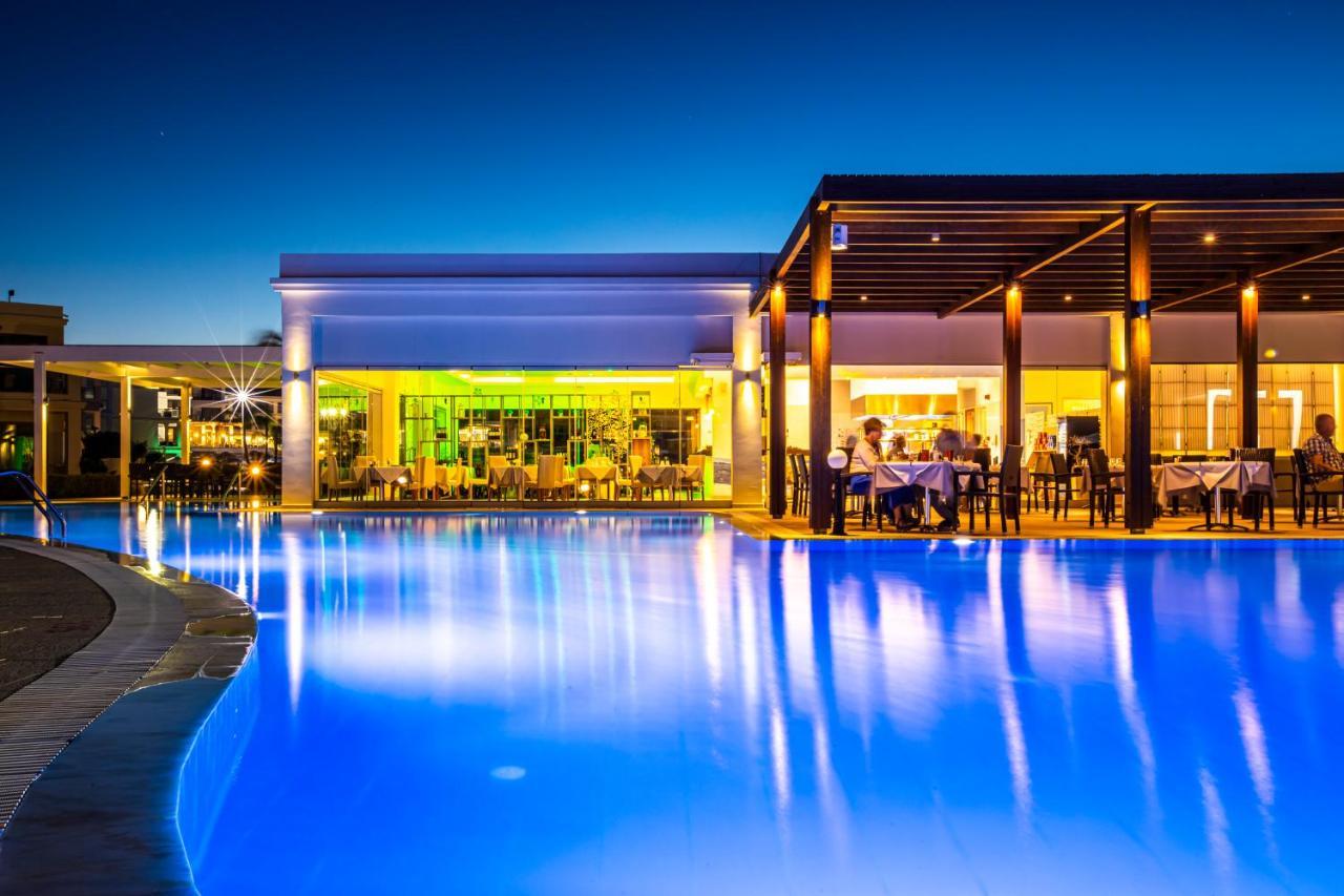 Asterias Beach Resort أفانتو المظهر الخارجي الصورة