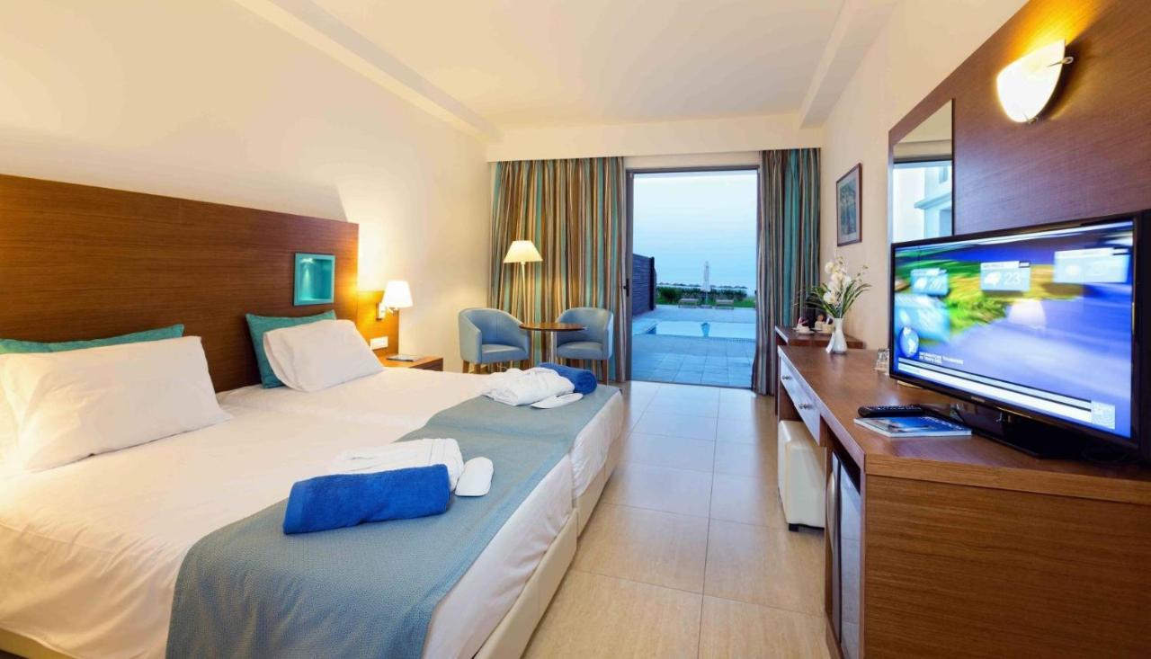 Asterias Beach Resort أفانتو المظهر الخارجي الصورة