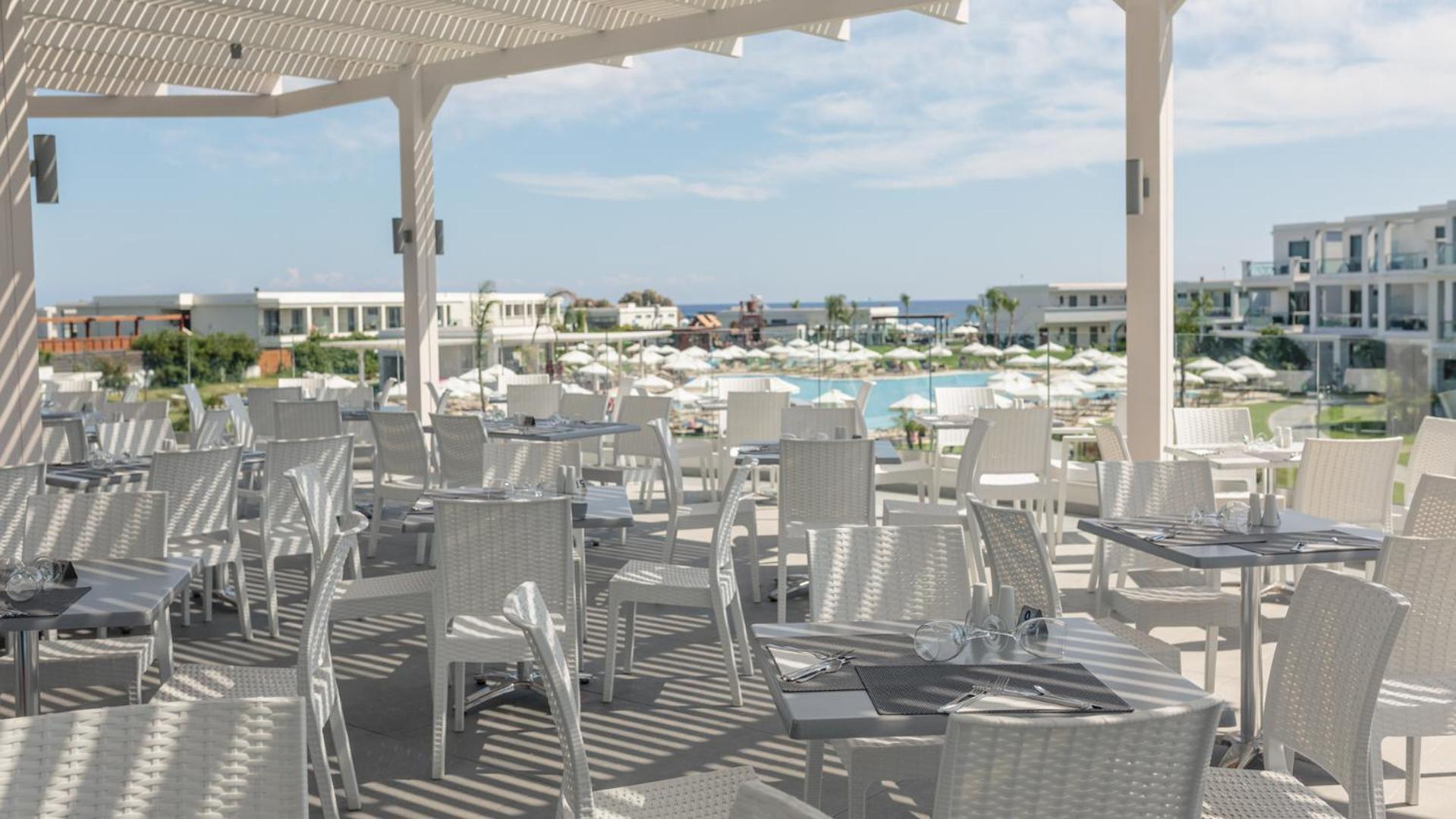 Asterias Beach Resort أفانتو المظهر الخارجي الصورة